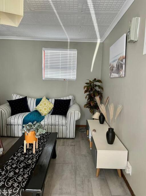 Langebaan Stay Holiday home *
